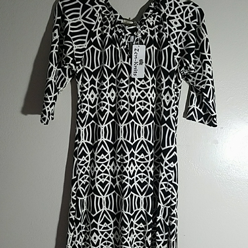 Zen Knits half sleeve dress, Brand new with tag